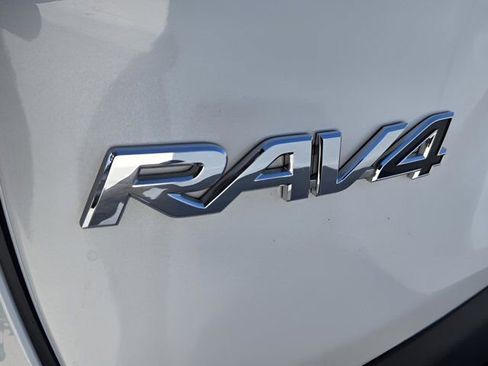 Certified 2025 Toyota RAV4 XLE Premium image 32