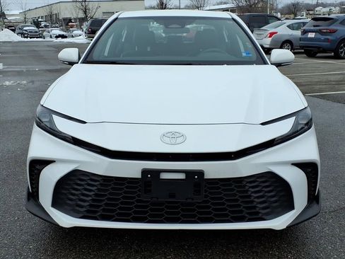 Certified 2025 Toyota Camry SE image 10