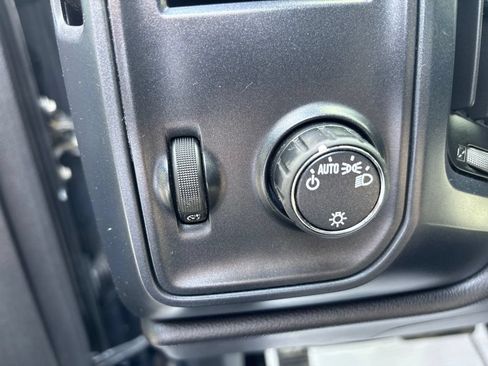 Used 2019 Chevrolet Silverado 2500 W/T w/ Snow Plow Prep Package AWD/4WD image 28