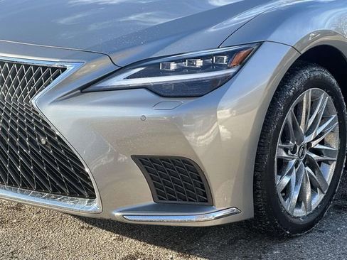 Used 2022 Lexus LS 500 AWD image 11