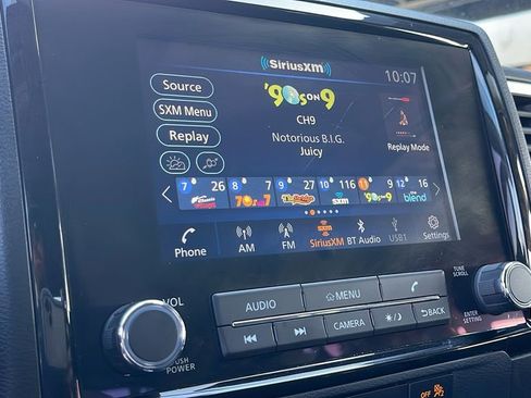 Used 2023 Nissan Frontier SV image 19