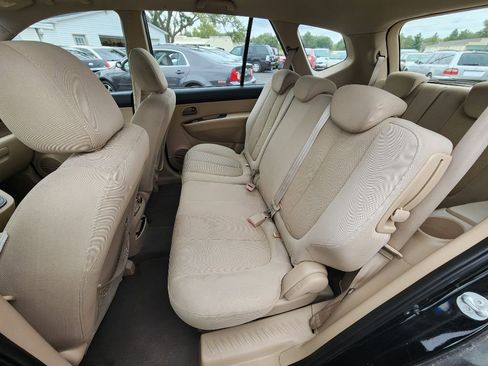 Used 2008 Kia Rondo EX w/ Premium Pkg image 17