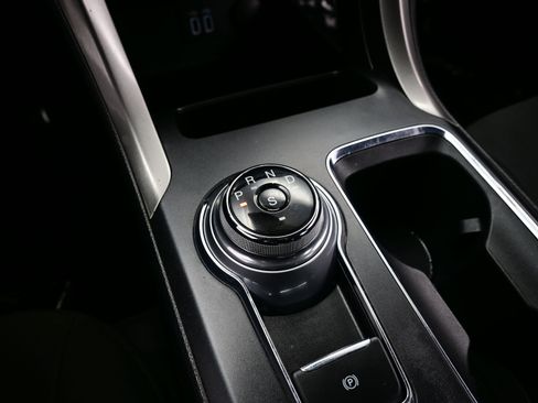 Used 2019 Ford Fusion SE image 21