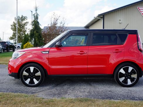 Used 2019 Kia Soul + image 24