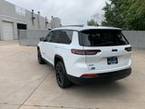 Used 2024 Jeep Grand Cherokee L Laredo image 3