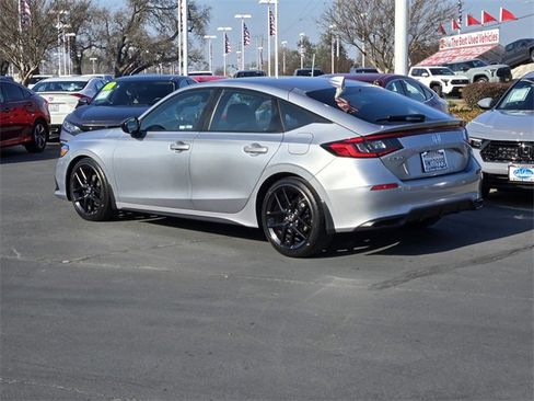 Used 2024 Honda Civic Sport image 6