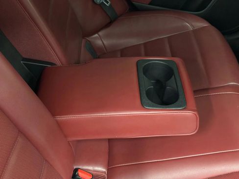 Used 2019 Kia Stinger GT2 image 32