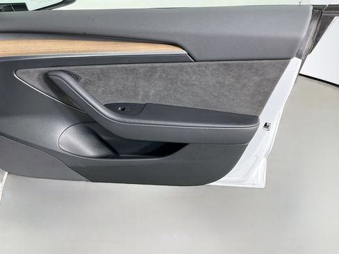 Used 2023 Tesla Model 3 Standard Range RWD image 34