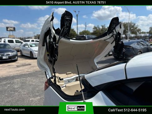 Used 2011 Lexus IS 350C image 37