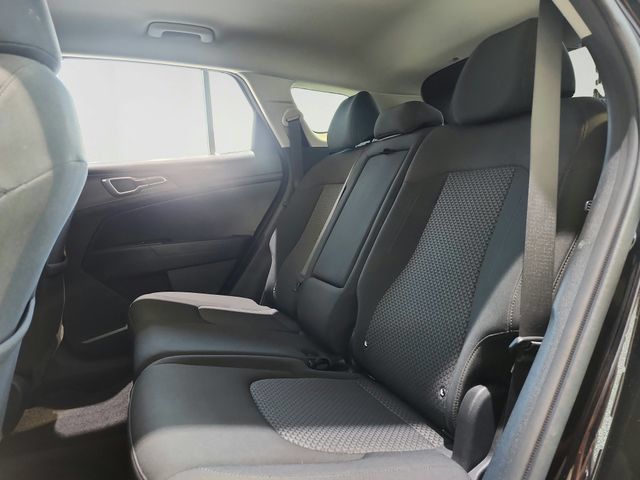 Certified 2024 Kia Sportage LX FWD image 18