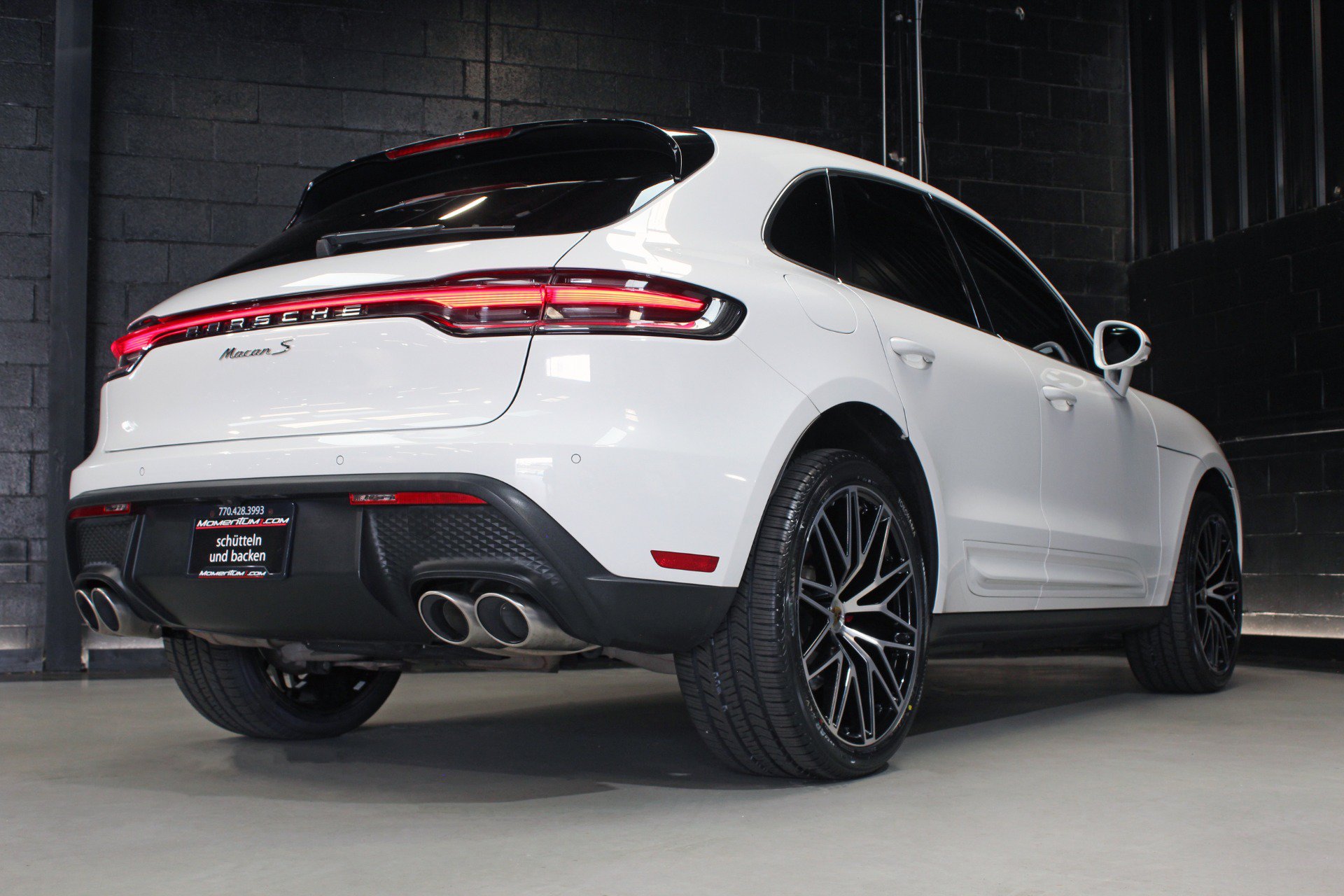 Used 2022 Porsche Macan S AWD/4WD image 19