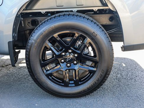 Used 2026 Chevrolet Silverado 1500 Custom w/ LPO, Dark Essentials Package image 24