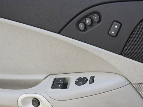 Used 2011 Chevrolet Corvette Grand Sport w/ Preferred Equipment Group image 74