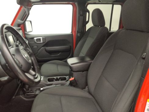 Used 2018 Jeep Wrangler Unlimited Sport S image 17