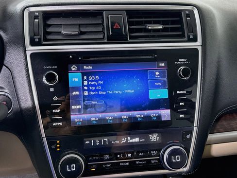 Used 2019 Subaru Outback 2.5i Limited AWD/4WD image 18