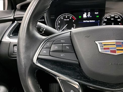 Used 2023 Cadillac XT5 Premium Luxury FWD image 25