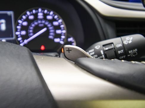 Used 2022 Lexus RX 350L Premium image 38