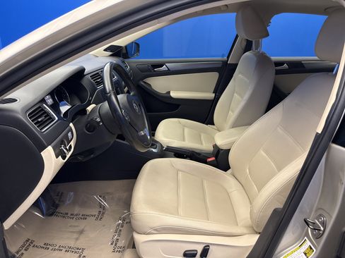 Used 2014 Volkswagen Jetta TDI FWD image 12