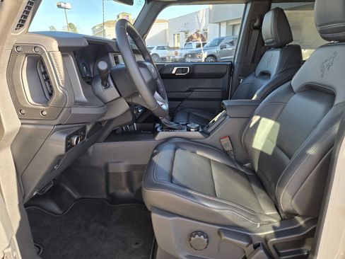 New 2025 Ford Bronco Badlands image 23