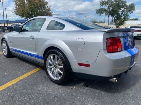 Used 2009 Ford Mustang Shelby GT500 RWD image 3