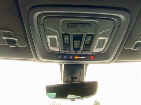 Used 2022 Chevrolet Silverado 1500 High Country w/ Technology Package image 51