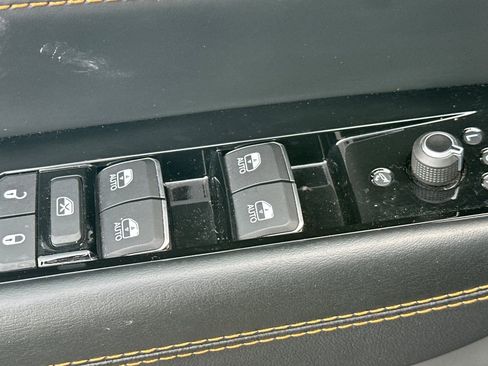 Used 2024 Jeep Grand Wagoneer L Series III w/ Quick Order Packagew 28T image 13