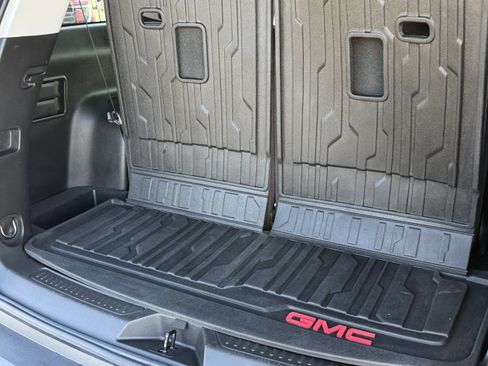 Used 2022 GMC Acadia SLT w/ Elevation Edition image 34