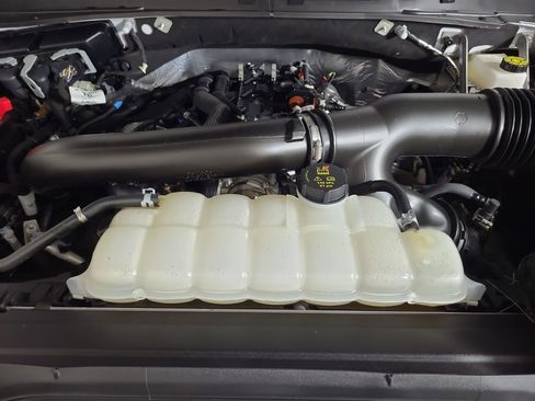 Used 2025 Ford Expedition Max Platinum image 26