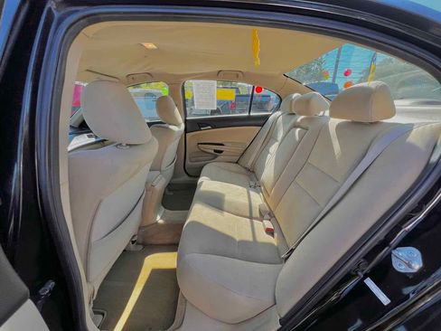 Used 2011 Honda Accord LX-P image 17