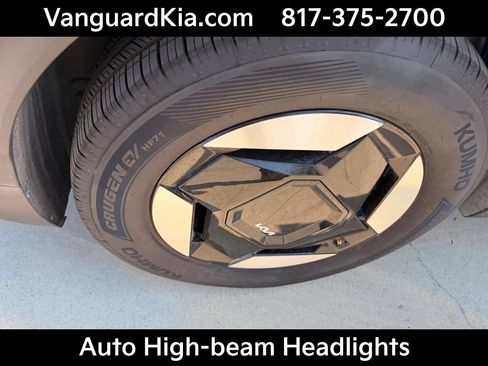 Certified 2024 Kia EV9 Light Long Range RWD image 10