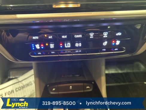 Used 2023 Chevrolet Bolt EUV Premier FWD image 12