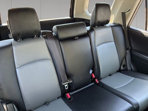 Used 2023 Toyota 4Runner SR5 Premium w/ Moonroof Package AWD/4WD image 18