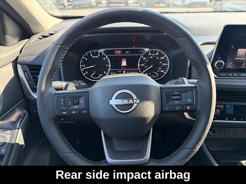 Used 2026 Nissan Rogue SV AWD/4WD image 18