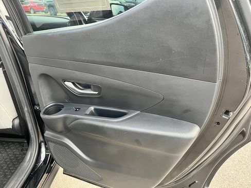 Used 2025 Hyundai Santa Cruz SEL AWD/4WD image 12
