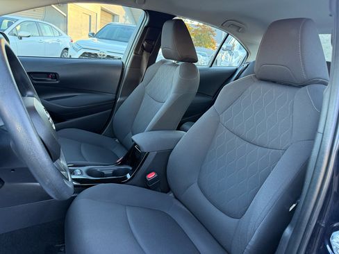 Used 2022 Toyota Corolla LE image 7