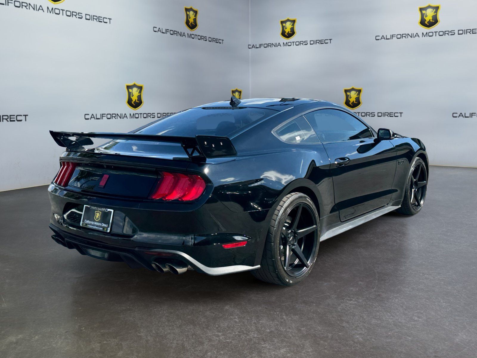 Used 2020 Ford Mustang GT Premium w/ Equipment Group 401A RWD image 5