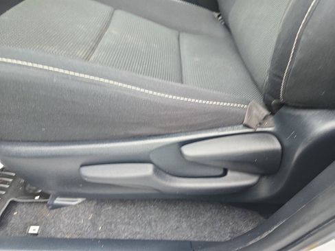 Used 2018 Toyota RAV4 XLE w/ Convenience Package image 19