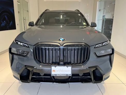 Used 2025 BMW X7 xDrive40i w/ Executive Package AWD/4WD image 11