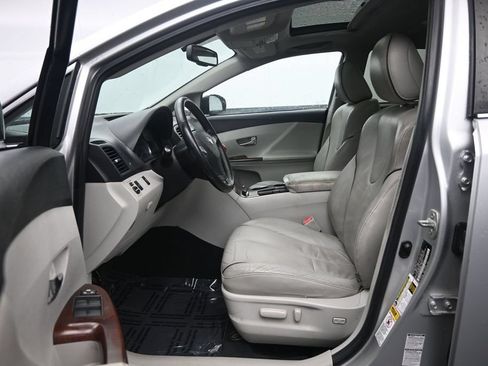 Used 2009 Toyota Venza AWD image 17