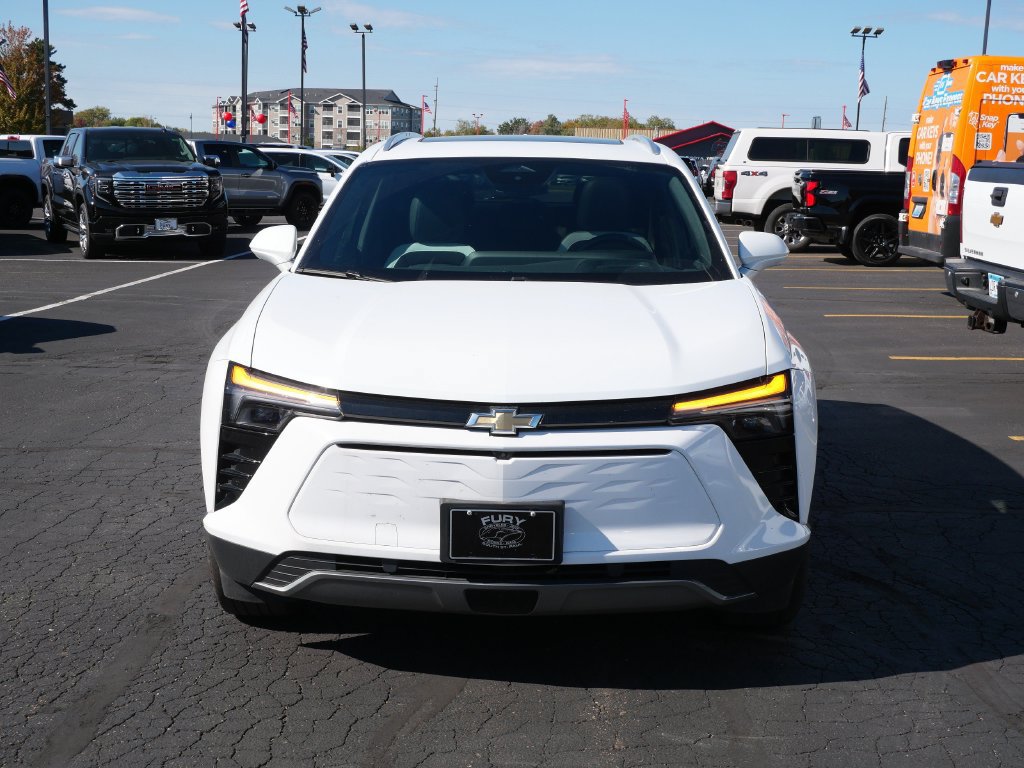 Used 2024 Chevrolet Blazer EV LT AWD/4WD image 4