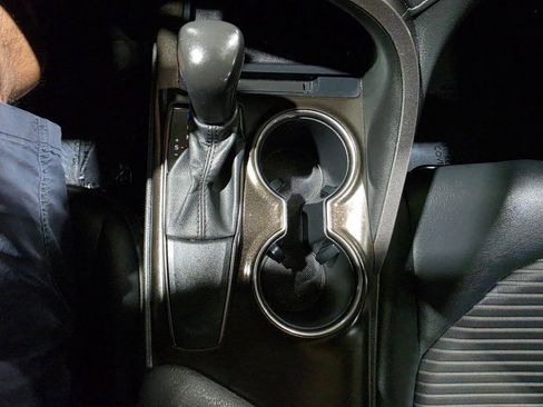 Used 2021 Toyota Camry SE FWD image 36