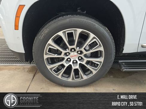 New 2026 GMC Yukon XL Denali w/ Sun & Power Step Package AWD/4WD image 27