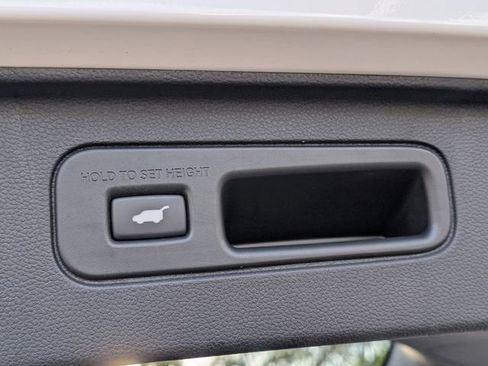 Used 2025 Honda Pilot Touring image 20