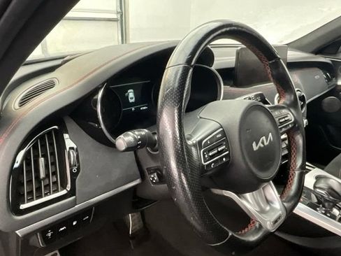 Used 2023 Kia Stinger GT2 AWD/4WD image 17