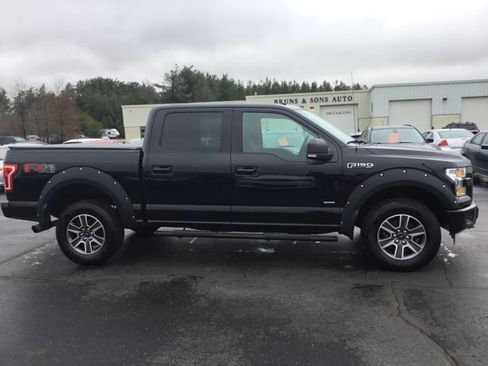 Used 2017 Ford F150 XLT w/ Equipment Group 302A Luxury image 6