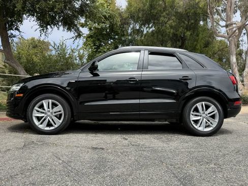 Used 2018 Audi Q3 2.0T Premium w/ Convenience Package FWD image 18