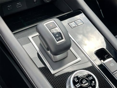 New 2025 Mitsubishi Outlander SEL Black Edition image 17