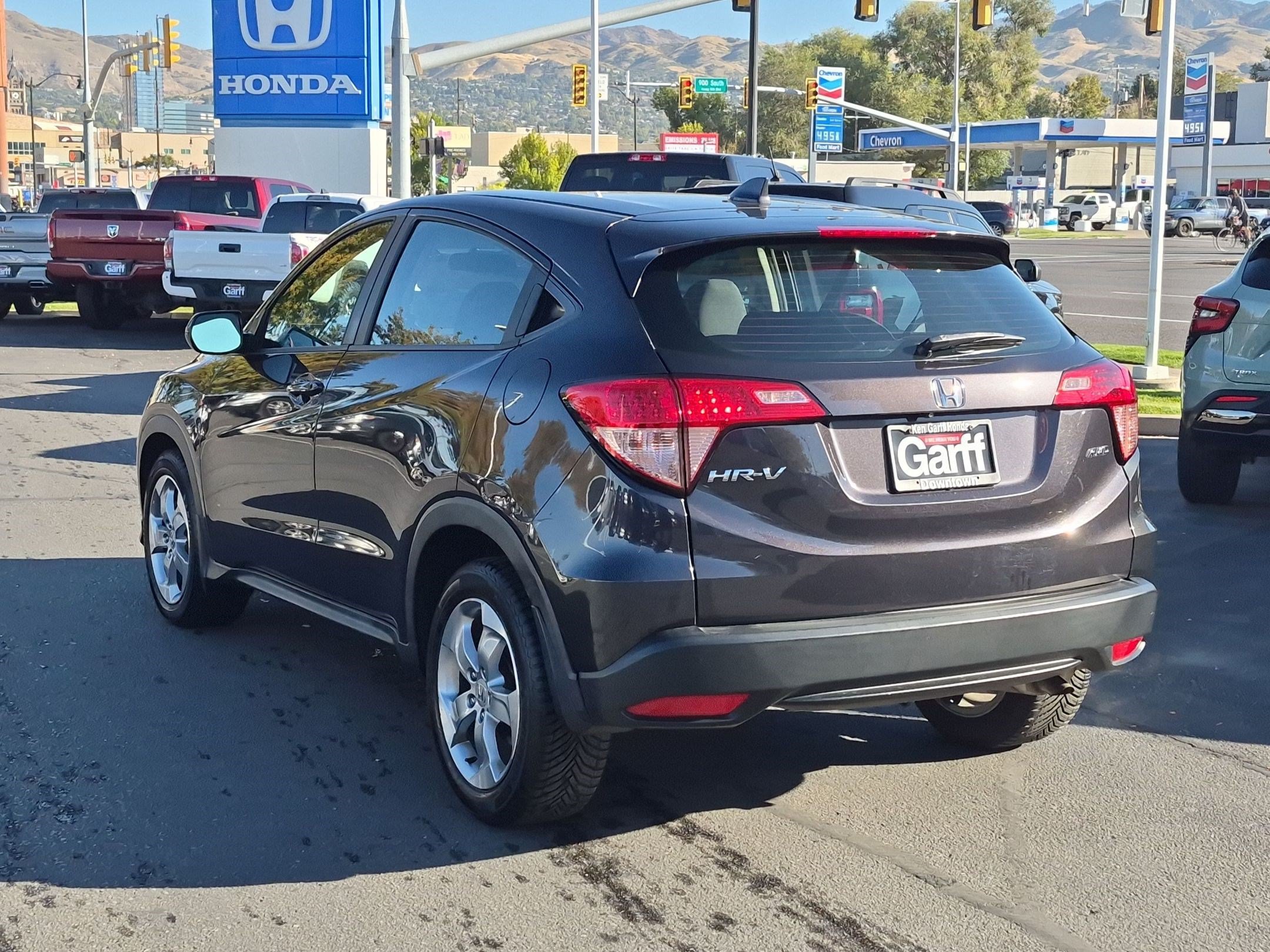 Used 2017 Honda HR-V LX image 8