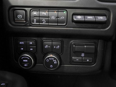 Used 2021 Chevrolet Tahoe High Country AWD/4WD image 57