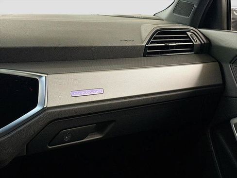Certified 2025 Audi Q3 2.0T Premium Plus w/ Premium Plus Package AWD/4WD image 19